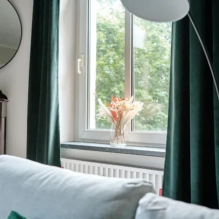 Exklusives Altbauapartment - Zentral Und Ruhig