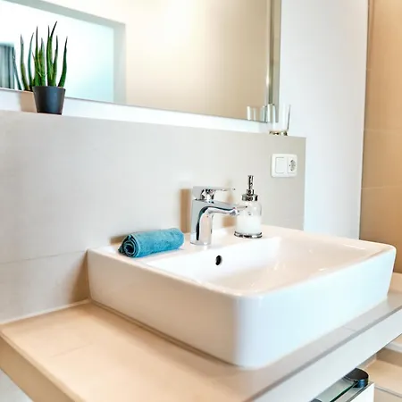 Exklusives Altbauapartment - Zentral Und Ruhig * Stolberg (Rhineland)