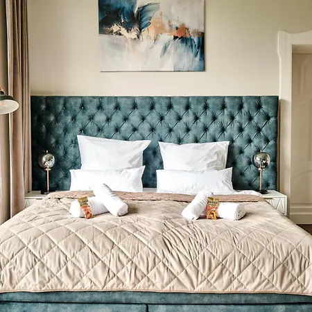 Daire Exklusives Altbauapartment - Zentral Und Ruhig *