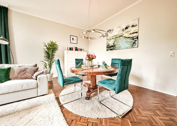 Daire Exklusives Altbauapartment - Zentral Und Ruhig Stolberg (Rhineland)