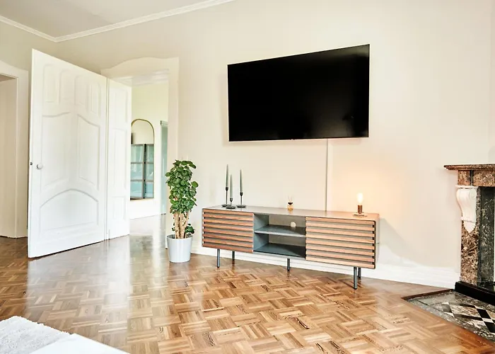 Daire Exklusives Altbauapartment - Zentral Und Ruhig *