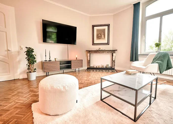 Exklusives Altbauapartment - Zentral Und Ruhig *