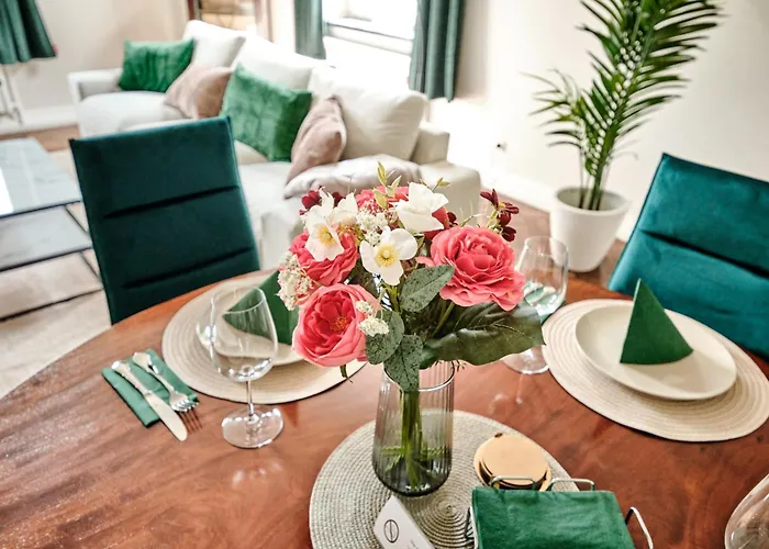 Exklusives Altbauapartment - Zentral Und Ruhig *