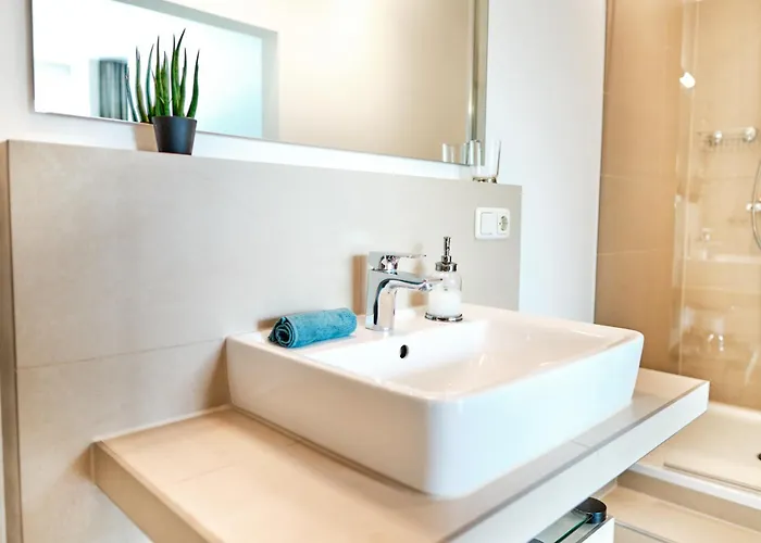 Exklusives Altbauapartment - Zentral Und Ruhig * Stolberg (Rhineland)