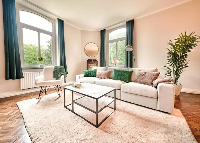 Exklusives Altbauapartment - Zentral Und Ruhig *