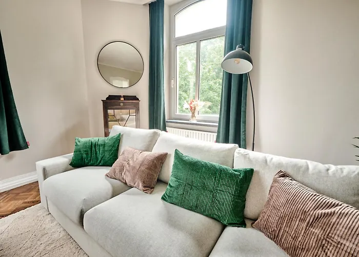 Exklusives Altbauapartment - Zentral Und Ruhig