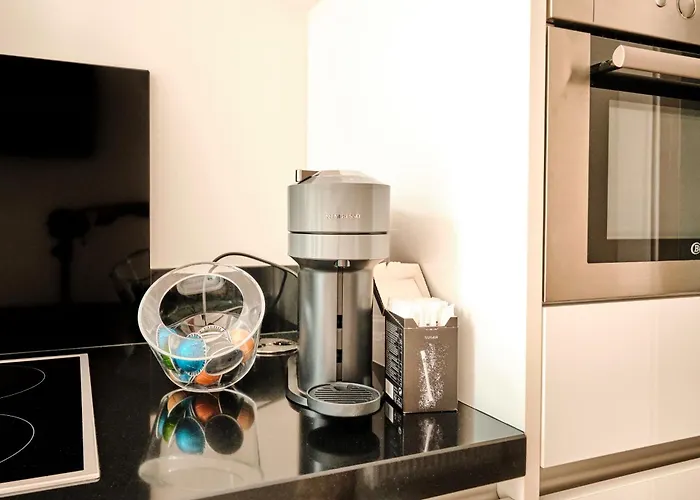 Exklusives Altbauapartment - Zentral Und Ruhig