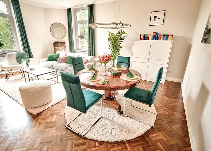 Exklusives Altbauapartment - Zentral Und Ruhig *