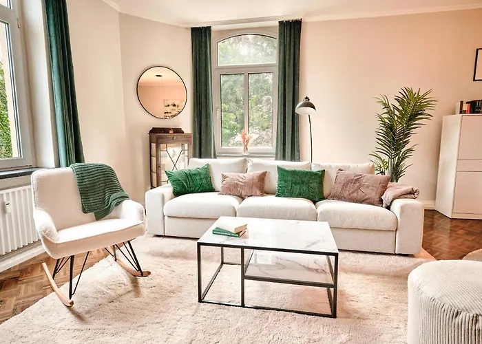 Exklusives Altbauapartment - Zentral Und Ruhig *