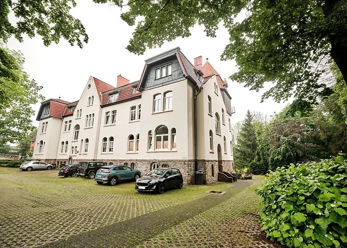 Exklusives Altbauapartment - Zentral Und Ruhig *